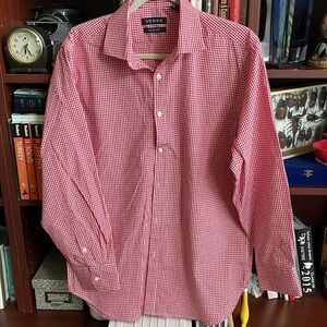 Men’s cotton long sleeved button down shirt